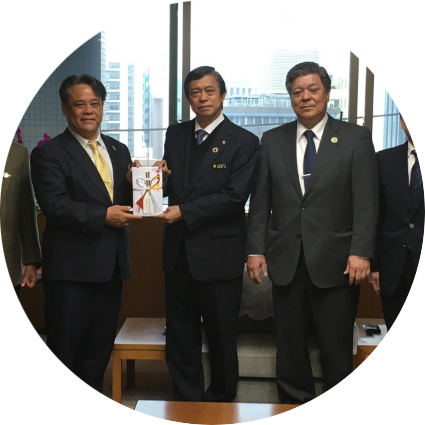 首里城火災復旧支援寄付金の贈呈